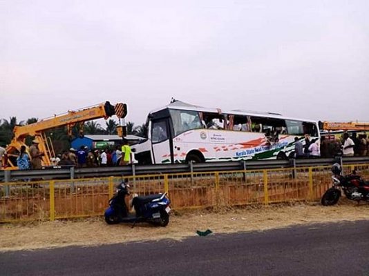 19 killed in collision between state-run bus and truck in Tamil Nadu