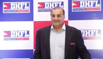 Maharashtra official who gave free pass to DHFL scam accused Wadhawans during lockdown sent on compulsory leave