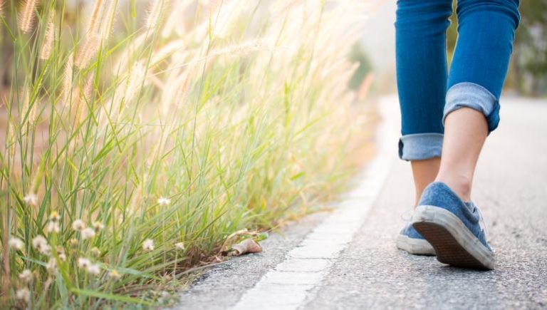 Here are the 5 benefits of reverse walking that will make you a fan.